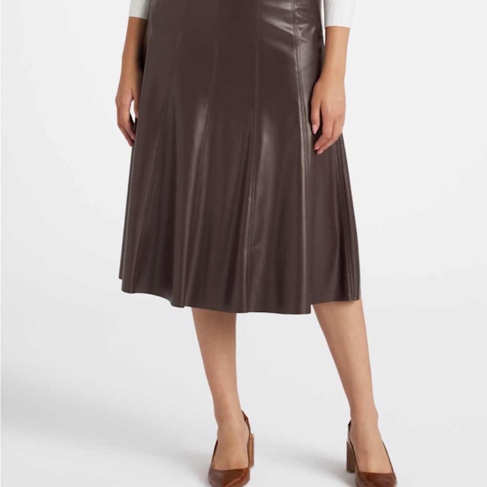 Elegant Brown Leather Skirt